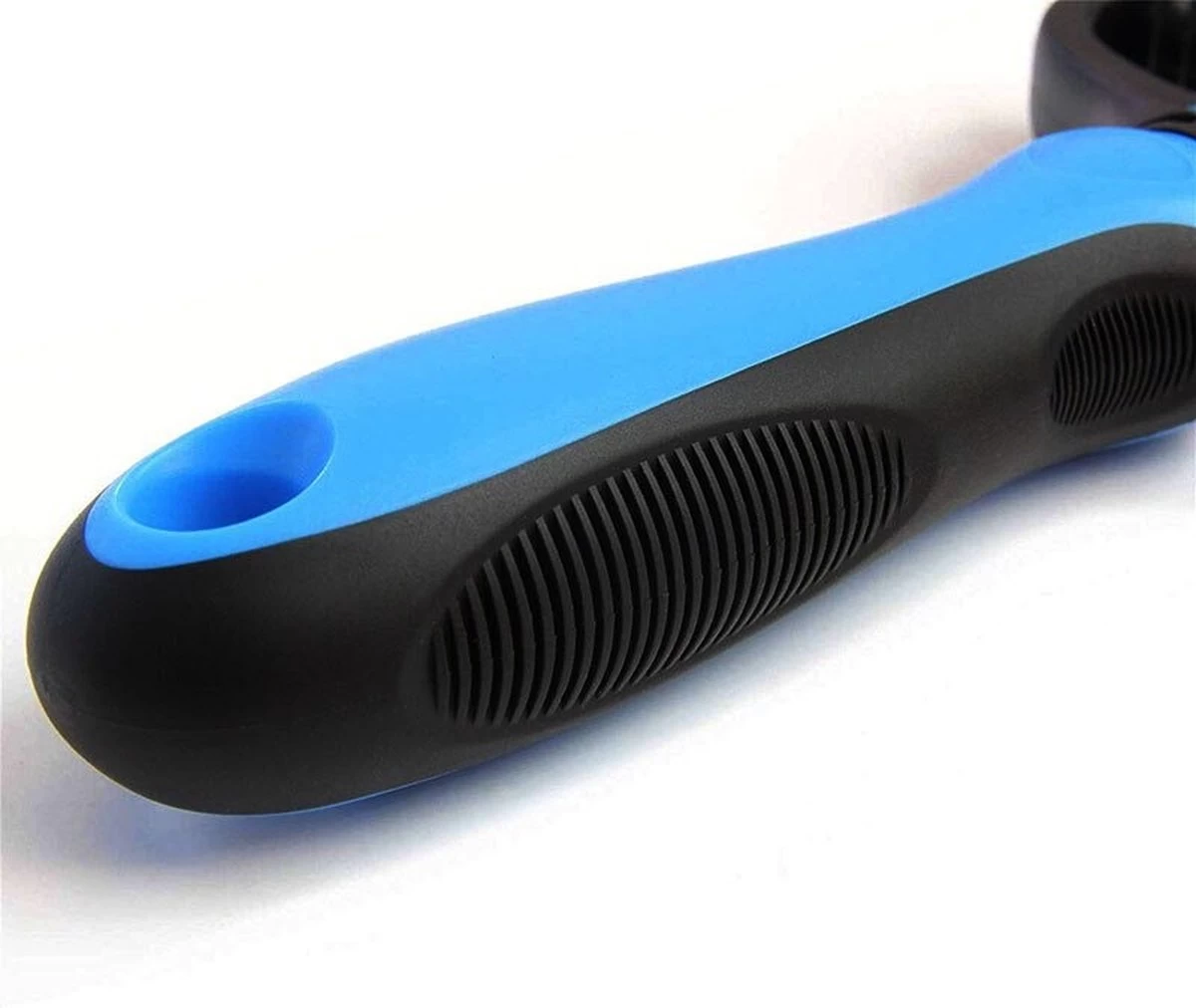 Professionele 2-Zijdige Ondervacht Kam Voor Hond En Kat – Hondenborstel – Kattenborstel - Hondenkam –Anti Klit - Haarverwijderaar Voor Huisdieren - Pijnloos - – Klittenkam – Verwijdert Klitten – Voorkomt Haaruitval – Black Friday - Sinterklaas - Afbeelding 4