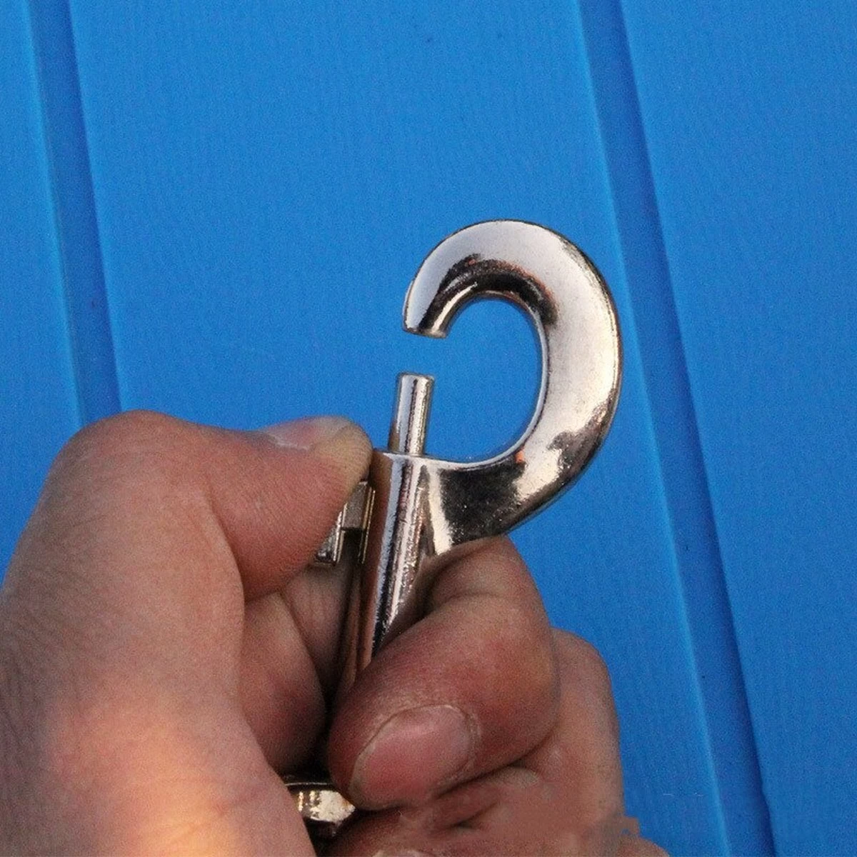 URBANKR8 - Koppelstel Nylon Zwart 35 Cm 2.5 Cm Breed 7 Cm Musketonhaak - Afbeelding 2